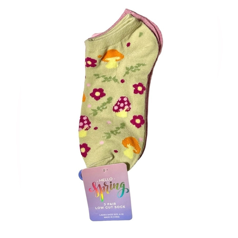 Hello Spring 3 Pair Low Cut Sock Set New With Tag Pink/Green